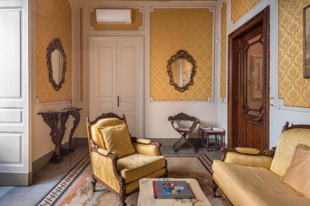 Palazzo Arcidiacono - Luxury Holidays Catania Exterior photo